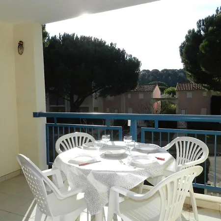 Apartment Le Lavandou, 2 Pieces, 5 Personnes - Fr-1-713-14 *