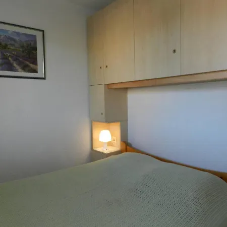 Le Lavandou, 2 Pieces, 5 Personnes - Fr-1-713-14 Apartment *