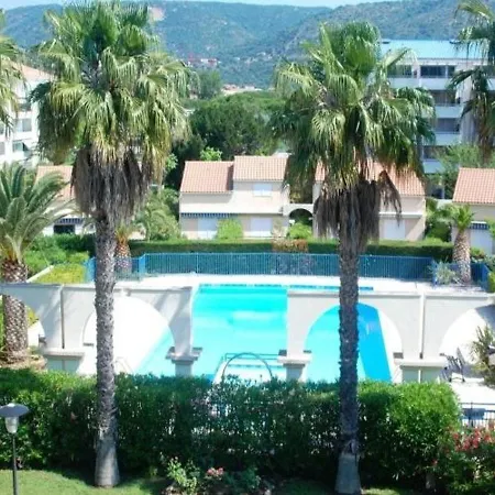 Le Lavandou, 2 Pieces, 5 Personnes - Fr-1-713-14